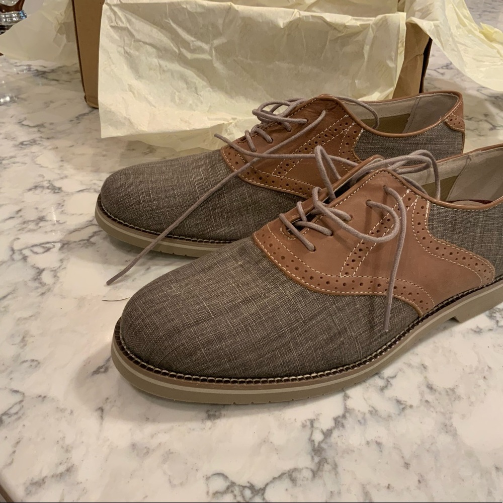 NWT - Men’s G.H. Bass Dress Shoes Tan and Brown - Size 10.5